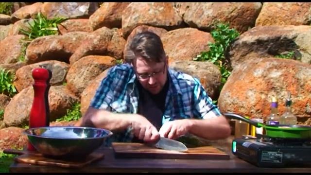 honey duuck, macadamia and beet salad смотреть онлайн