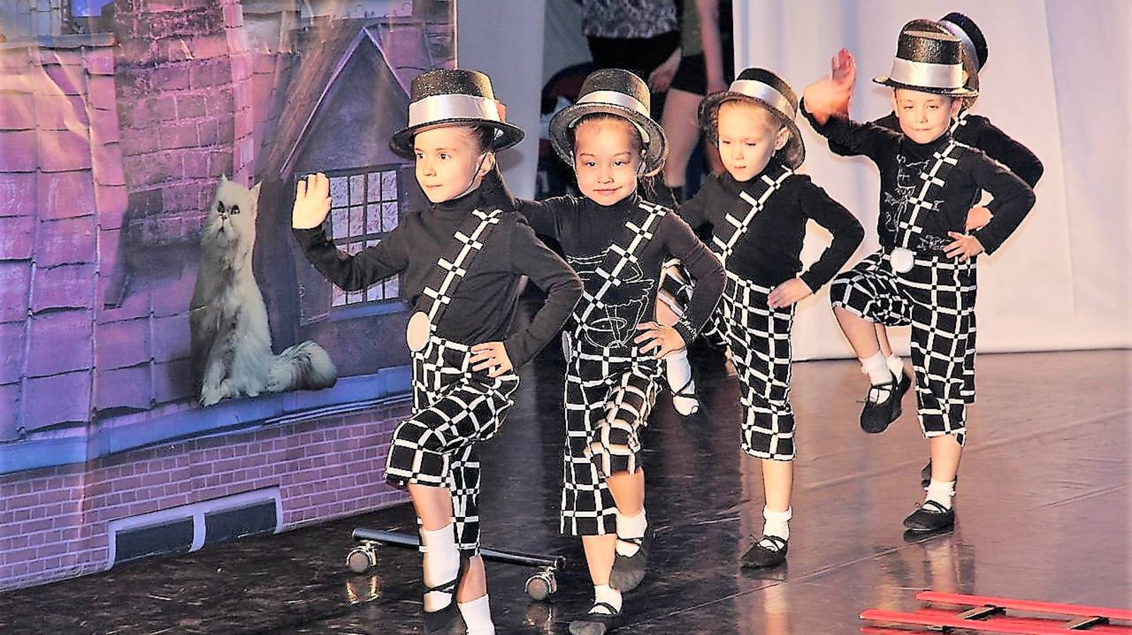 4 # Наши малыши "Трубочисты" Приятного просмотра.. смотреть онлайн