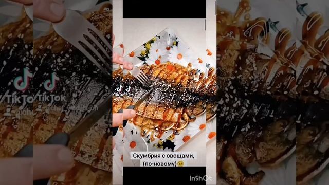Скумбрия по новому!Очень сочная и вкусная фаршированная рыбка. смотреть онлайн