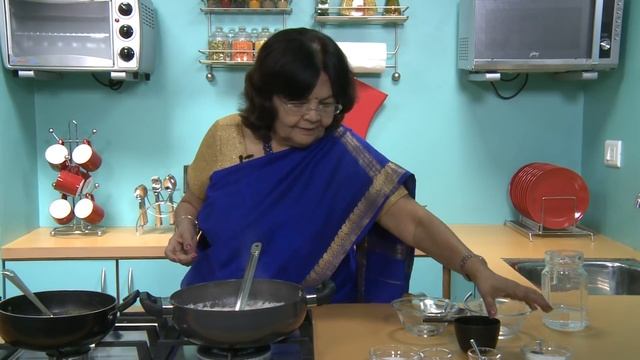 अनानस का शीरा (Pineapple Sheera / Low Cal Recipe) by Tarla Dalal смотреть онлайн