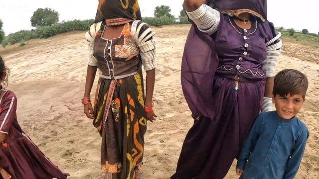 Hindu Women Village Life Pakistan in Sindh Tharparkar | Hindu Life in Pakistan | Village Life смотреть онлайн