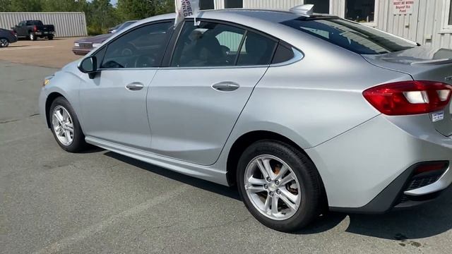 T122309a 2017 Chevrolet Cruze RS sedan смотреть онлайн