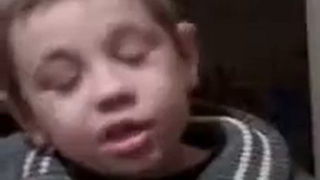 его рубит а он поет песню о манной каше смотреть онлайн