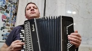 Бегут года и грусть печаль в твоих глазах