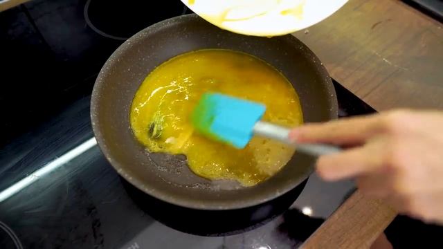 Самый ПЫШНЫЙ омлет на сковороде. Стоит ли приготовить омлет Пуляр_ Завтрак за 10 минут смотреть онлайн