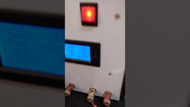 E depois reclamam que o rádio aquece muito. смотреть онлайн