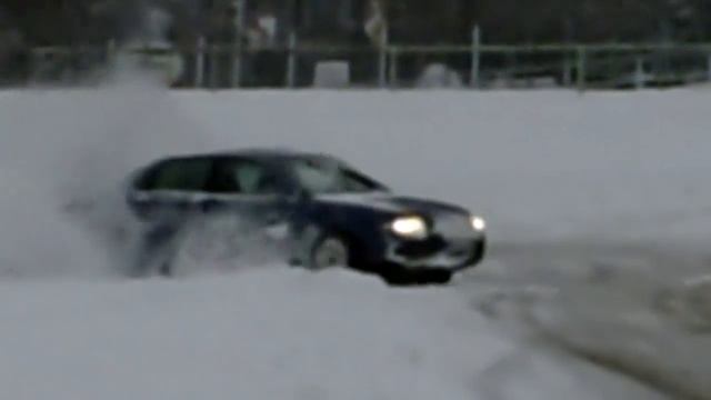 Audi A4 8e 2.5 Tdi Quattro Snowfun смотреть онлайн