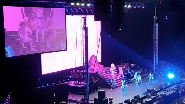 Christina aguilera Live Paris-Bionic -You Body 2019 смотреть онлайн