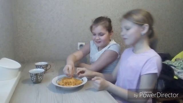 Попробуй не запей! Острая соломка! Челлендж смотреть онлайн