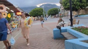 Пляж в Гейнюк, постоянные волны __ Отель OMORFI GARDEN RESORT