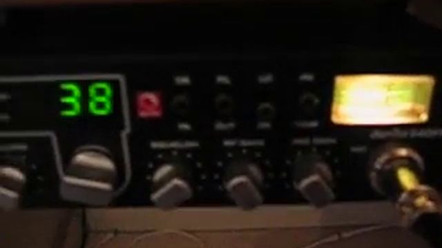 Danita 640 the perfect modern oldschool CB radio смотреть онлайн