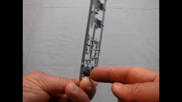 What's In The Box? Heller 249 Polikarpov I-153 Chaika Model Kit смотреть онлайн