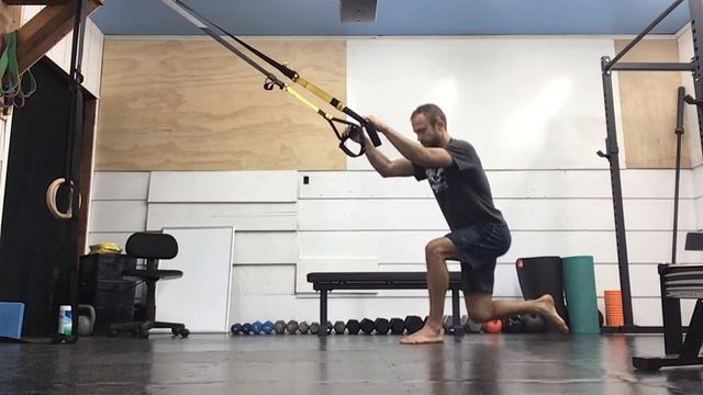 TRX Hover Lunge смотреть онлайн