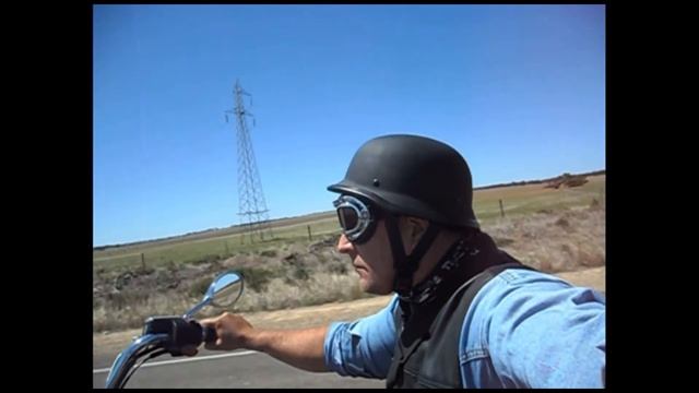 Sunday......BMW R850C in HD. смотреть онлайн