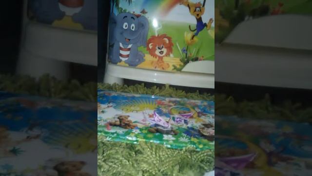 Распаковываю бумажные сюрпризы смотреть онлайн