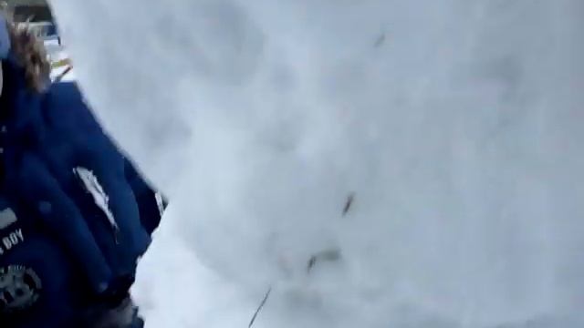 построили з денчиком снеговика який з мій рост... смотреть онлайн
