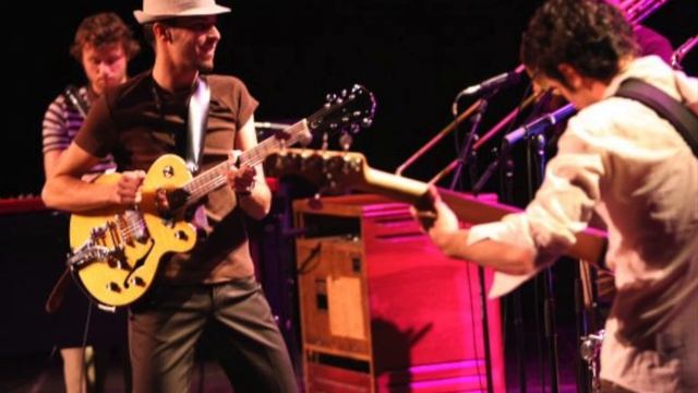 Spoonful "Til the morning light" смотреть онлайн