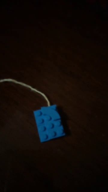 брелок из Лего я сам придумал смотреть онлайн