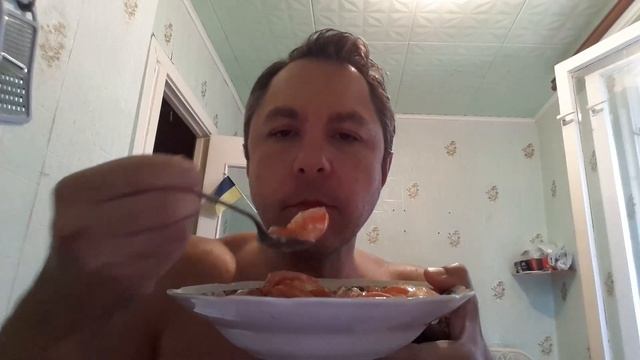 MUKBANG. САЛАТ ИЗ ПОМИДОРОВ С МАЙОНЕЗОМ И СПЕЦИЯМИ. ОБЖОР. смотреть онлайн