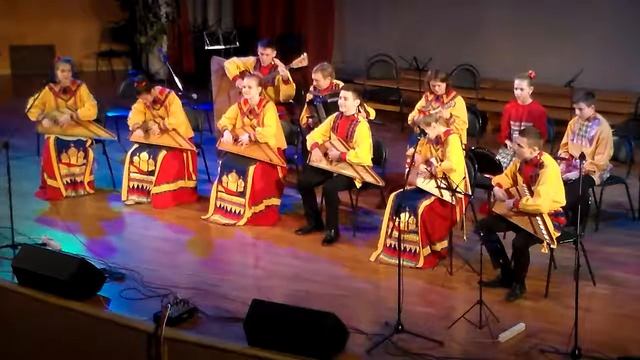 Парад ансамблей В Новгород 2017, Ансамбль Псковские гусляры смотреть онлайн