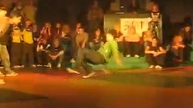 Hot Sand VS Mad House смотреть онлайн