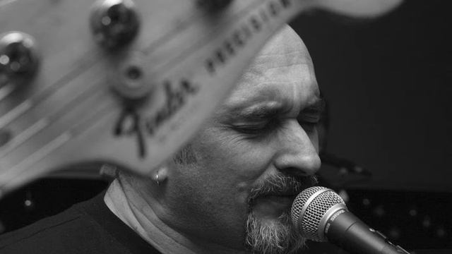 Duka Martinović- Ona je kao refren смотреть онлайн