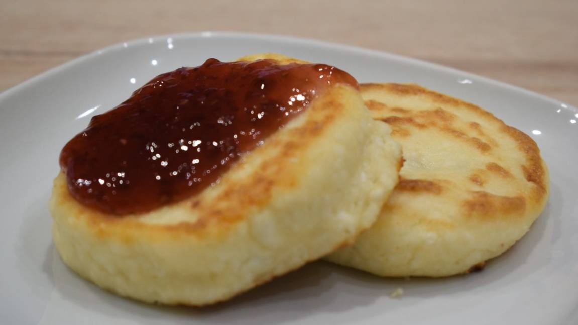 Взбивайте творог с яйцом. Давно забытый рецепт из СССР. Так готовила моя прабабка. Вместо сырников смотреть онлайн