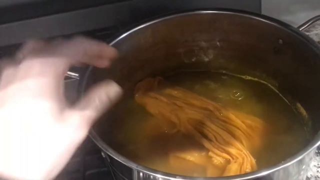 Comparing Different Types of Water in My Dye Pot смотреть онлайн