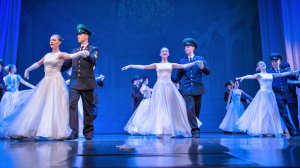 8 #  Замечательный вальс "На сопках Манчжурии" Приятного просмотра...