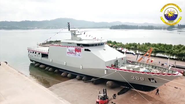 Resmi Perkuat TNI AL, Korvet KRI Bung Karno Minim Akan Persenjataan Canggih смотреть онлайн