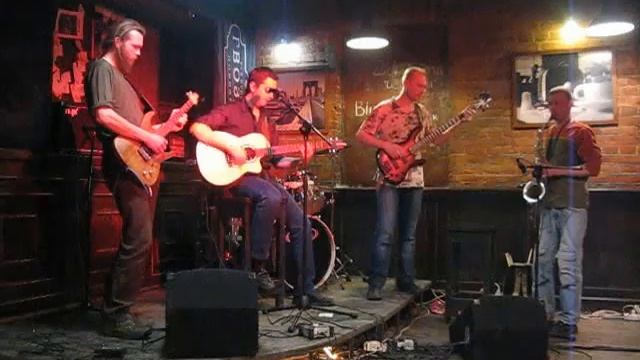 Группа «Blues-собеседник» в пивбаре «Гвоздь». 29.03.2012 смотреть онлайн