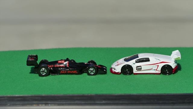 Hot Wheels fat track formula 1 vs Super sports street cars tournament race смотреть онлайн
