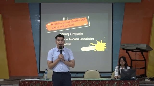 PUBLIC SPEAKING OLEH M AVI NUR RIZQI смотреть онлайн