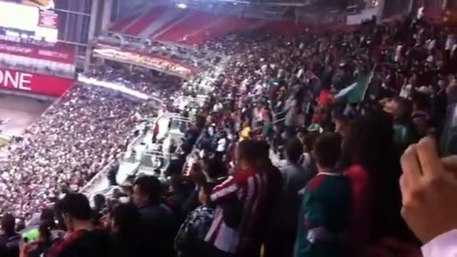 Himno nacional de Mexico en University of Phoenix 1/30/13 смотреть онлайн