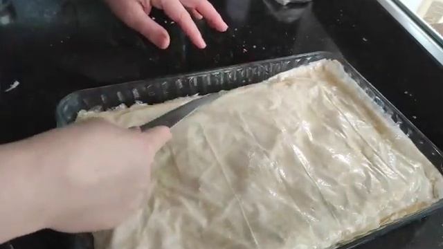 İddialıyız Bu Yılın Tatlısı SOĞUK BAKLAVA 🏆🏆 Aşırı Kolay Aşırı Lezzetli💯 Soğuk Baklava Tarifi смотреть онлайн