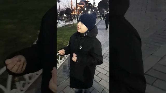 Стамбул, прогулка по Султанахмет смотреть онлайн