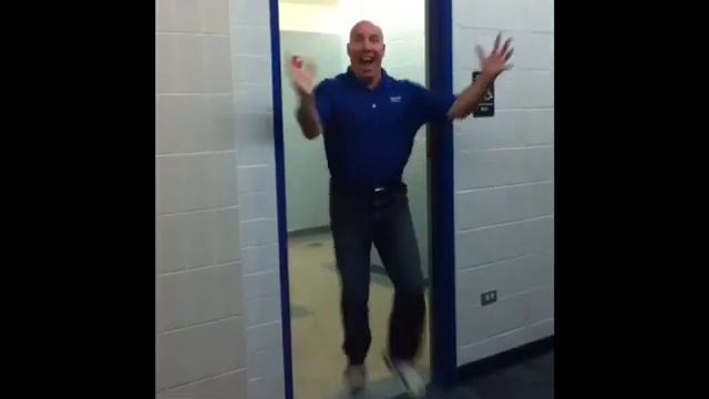 Wheeling High School Wpac Commercial смотреть онлайн