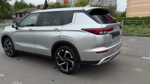 Аутлендер 2023