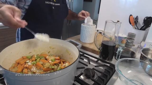 Carne Guisada en Vino Tinto смотреть онлайн