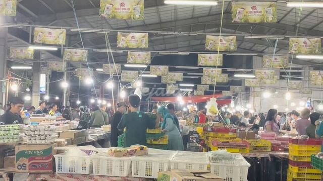 Kue Pasar Enak Harga Murah ‼️Pasar Kue Subuh Pasar Senen 2022 || Aneka Macam Kue Ada Disini 🥟🍰🧁 смотреть онлайн