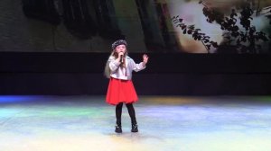 Александра Шония (7 лет) -  "Свет адзiн на ўсiх"  (Е. Олейник;  Ю. Быкова)