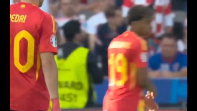Lamine Yamal spain youngest player 16 years old of Euro 24 #football #shorts #fcbarcelona #lamine смотреть онлайн