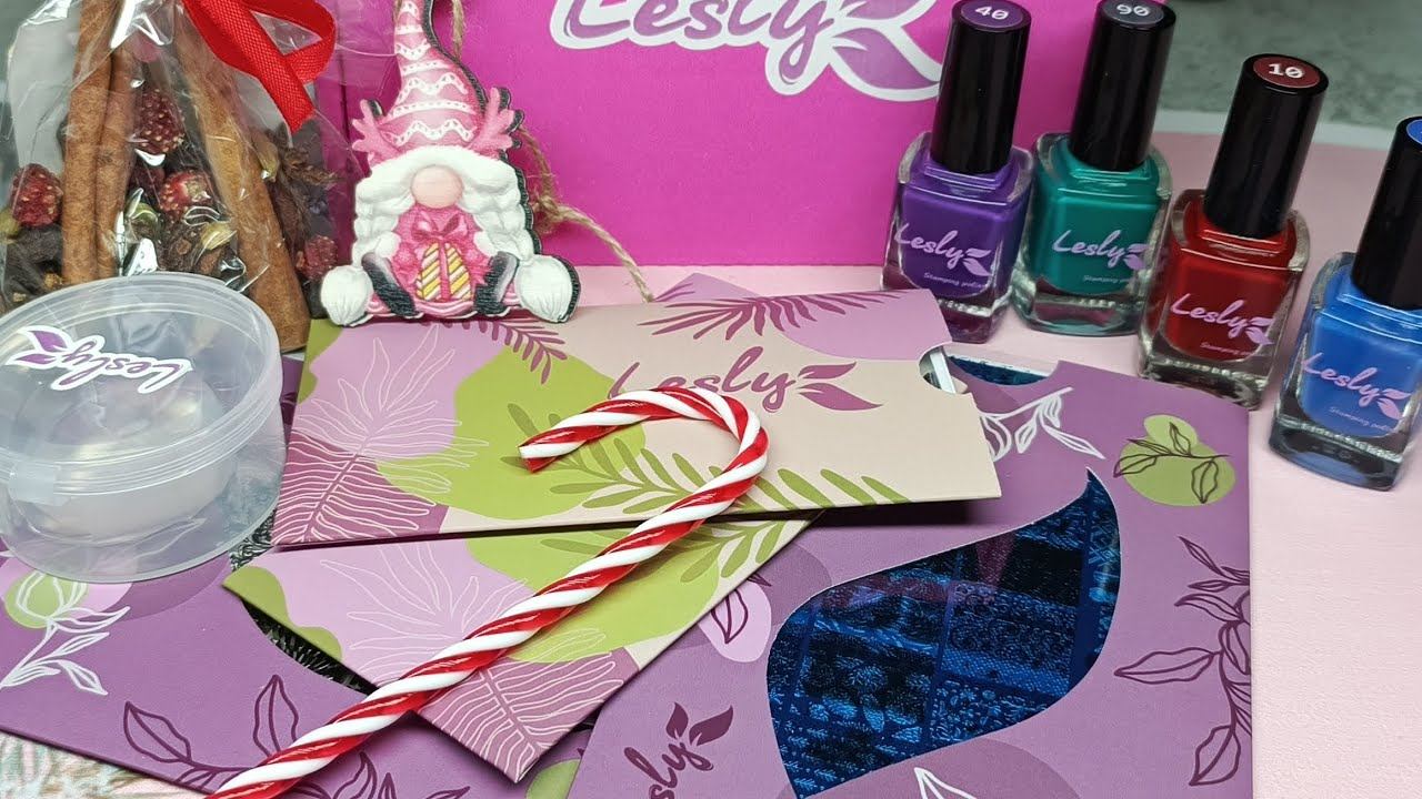 Lesly stamping Обзор и тестирование пластин и лаков для стемпинга смотреть онлайн