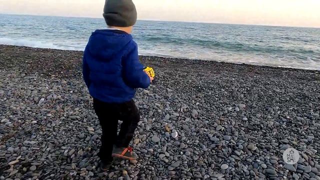 ПРОГУЛКИ С СЕМЬЕЙ смотреть онлайн