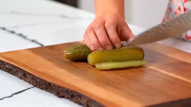 САЛАТ ЗА 5 МИНУТ из обычной свеклы! Но как же ВКУСНО! смотреть онлайн