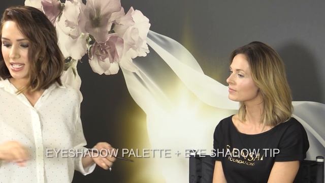 Maquillaje de día fácil, rápido y natural con SENSAI смотреть онлайн