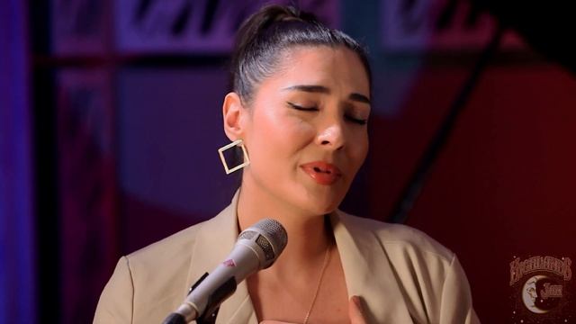 "Cielo" feat. Nia Padilla смотреть онлайн