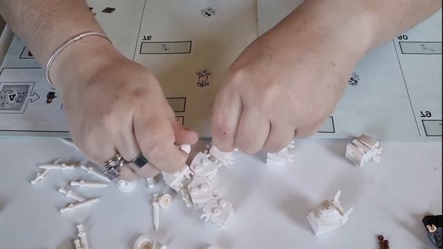 Building of the lego Harry Potter chess pieces, 20th anniversary set смотреть онлайн