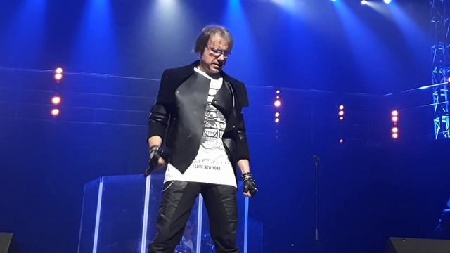 ДЕНИС КОСЯКИН И ГРУППА БЕЛЫЙ ОРЕЛ, "СЛЕПОЙ СЫН" смотреть онлайн