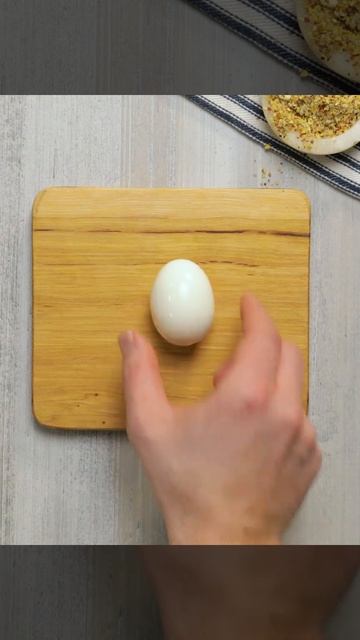 Baby Greens and Salmon Salad | McCormick смотреть онлайн